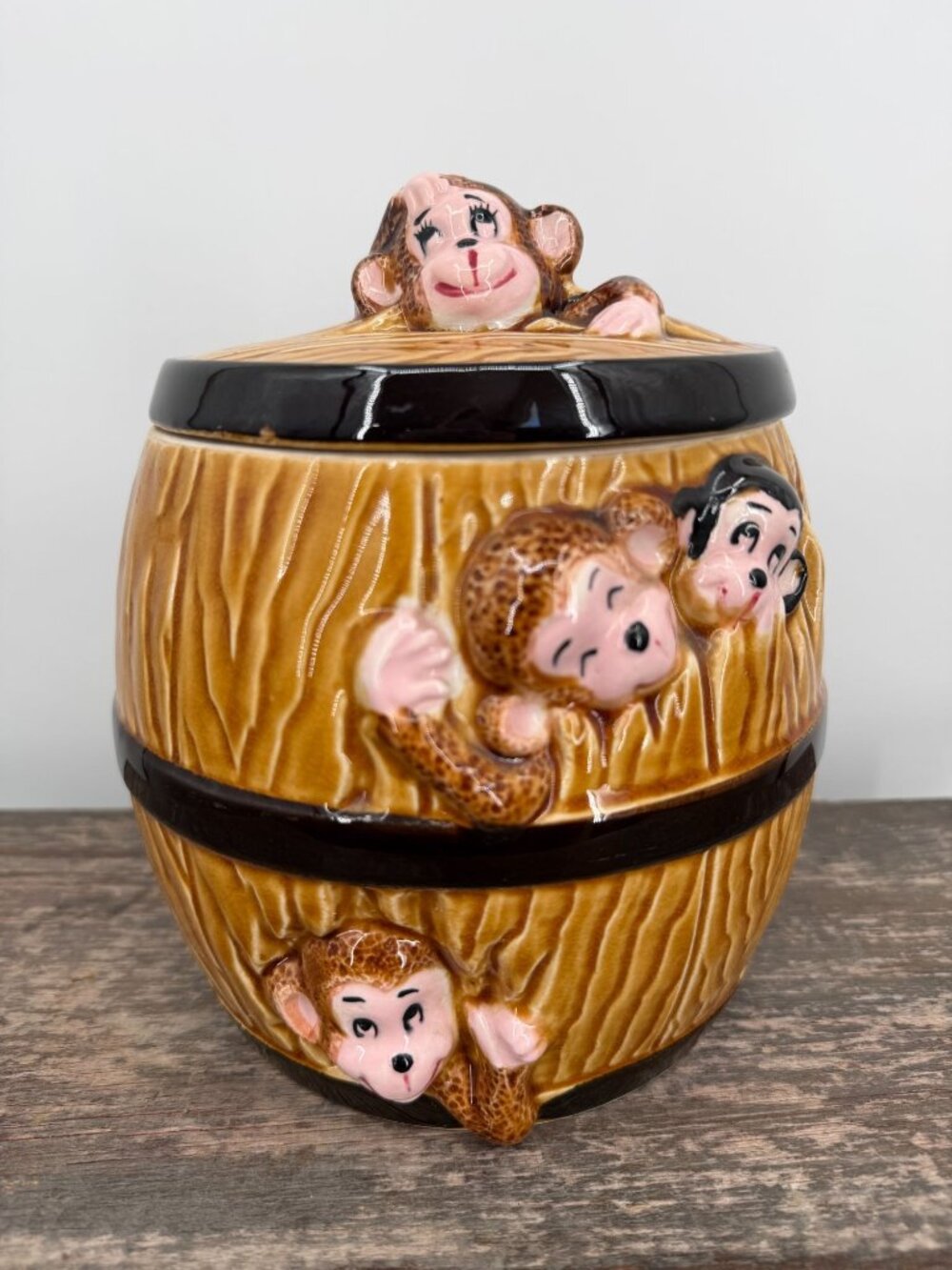 RARE Inarco Cookie Jar Brown Monkeys In A Barrel 8" Cleveland Ohio E-1640 Vintag